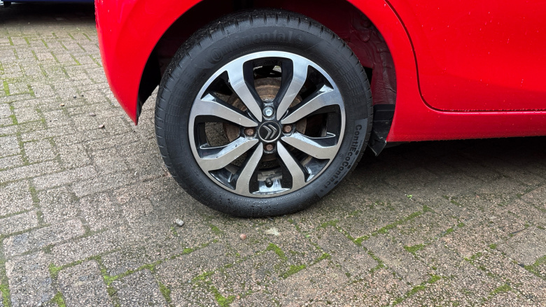 Citroen C1 1.0 VTi 72 Flair 5dr Petrol Hatchback